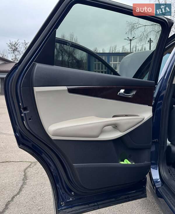 Внедорожник / Кроссовер Kia Sorento 2017 в Кривом Роге