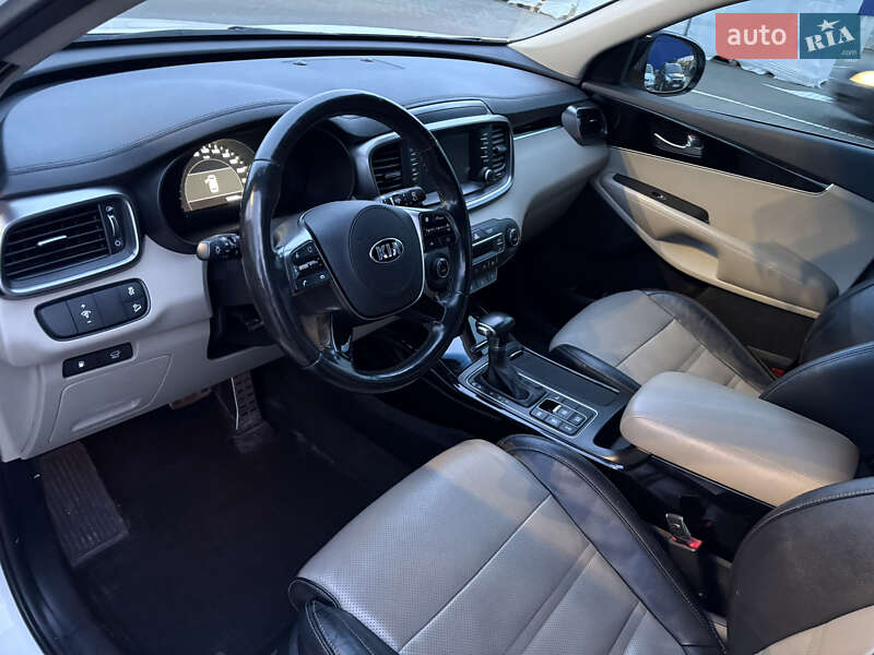 Внедорожник / Кроссовер Kia Sorento 2018 в Киеве фото 15 Внедорожник / Кроссовер Kia Sorento 2018 в Киеве