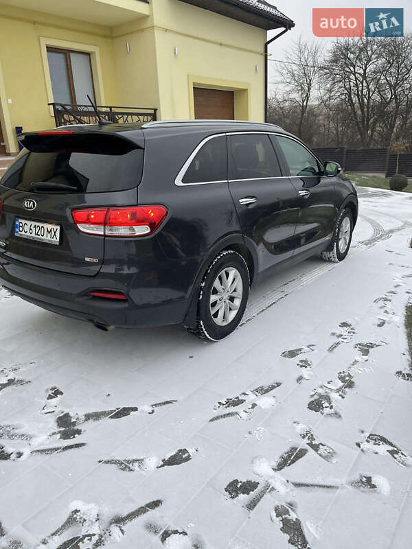 Позашляховик / Кросовер Kia Sorento 2016 в Львові