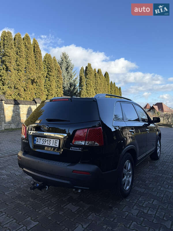 Позашляховик / Кросовер Kia Sorento 2011 в Надвірній