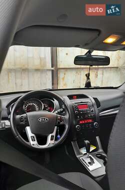 Внедорожник / Кроссовер Kia Sorento 2012 в Мене