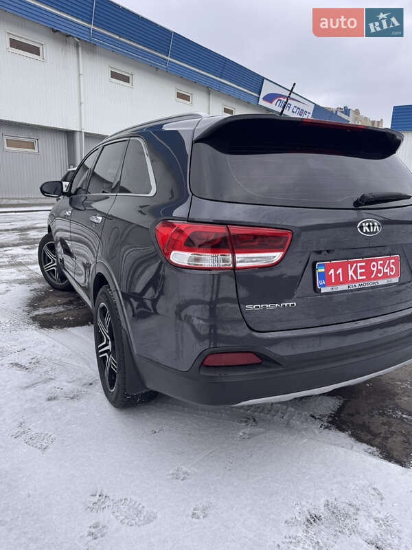 Позашляховик / Кросовер Kia Sorento 2016 в Луцьку