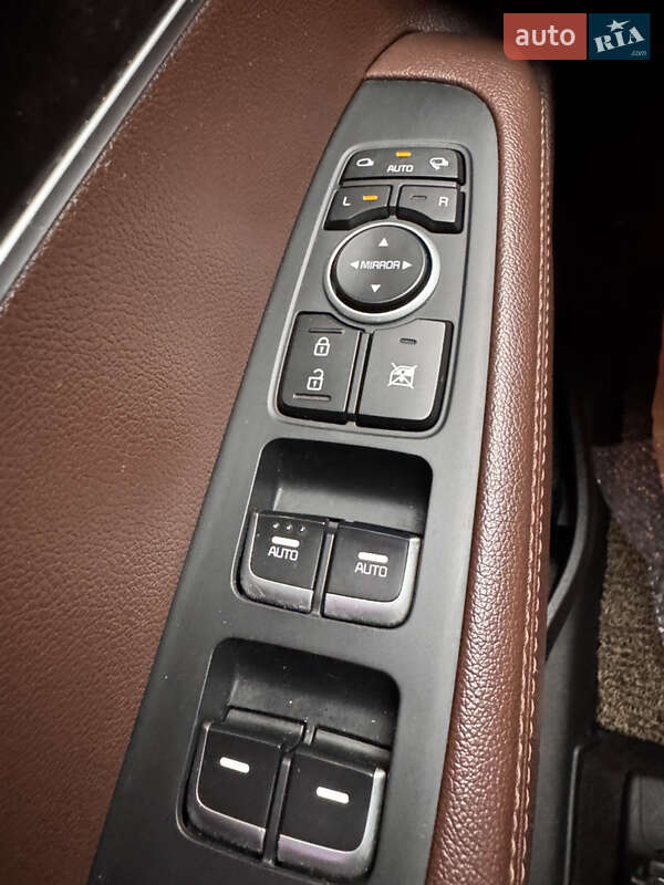 Позашляховик / Кросовер Kia Sorento 2016 в Луцьку