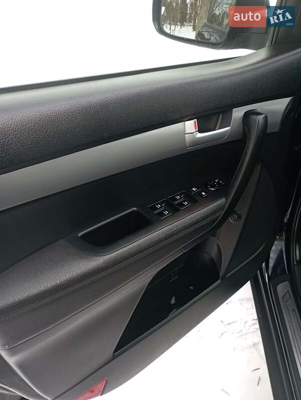 Позашляховик / Кросовер Kia Sorento 2014 в Млиніві