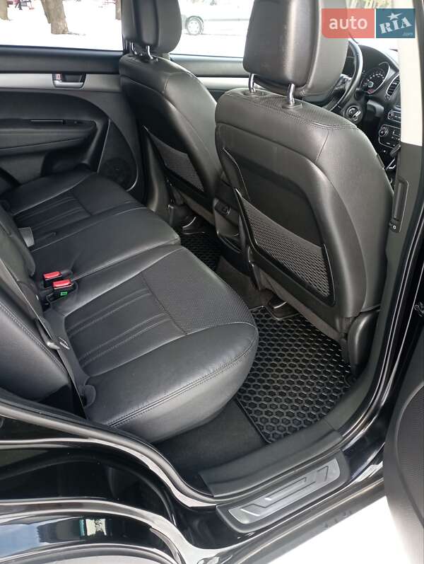 Позашляховик / Кросовер Kia Sorento 2014 в Млиніві