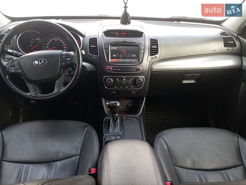 Позашляховик / Кросовер Kia Sorento 2014 в Млиніві