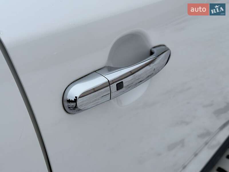 Внедорожник / Кроссовер Kia Sorento 2014 в Стрые