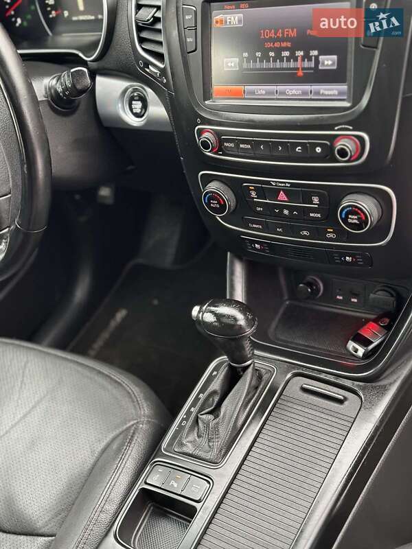 Внедорожник / Кроссовер Kia Sorento 2014 в Стрые