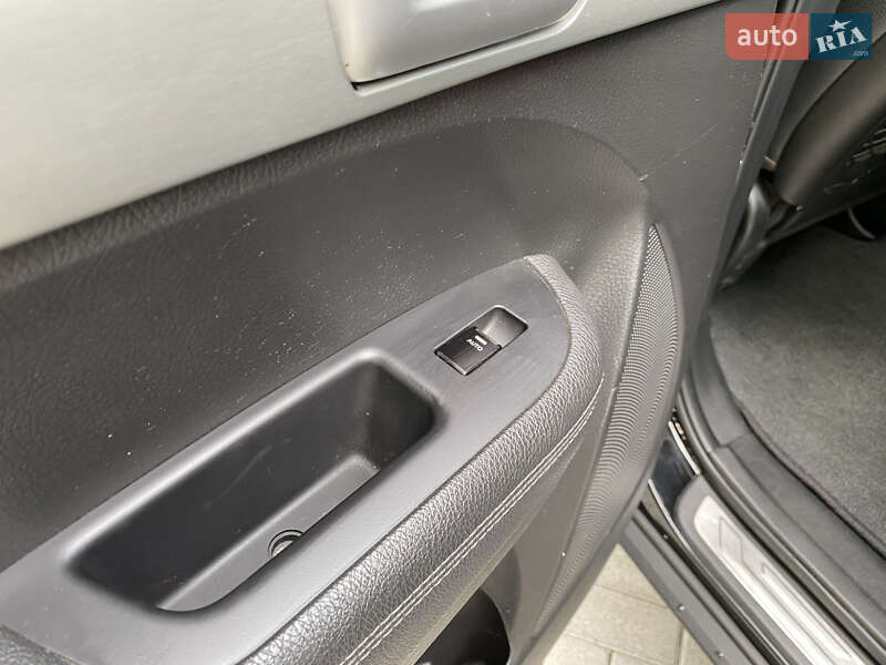 Внедорожник / Кроссовер Kia Sorento 2011 в Дрогобыче фото 33 Внедорожник / Кроссовер Kia Sorento 2011 в Дрогобыче