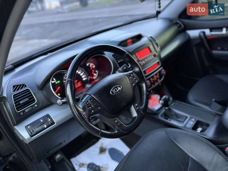 Внедорожник / Кроссовер Kia Sorento 2013 в Хусте