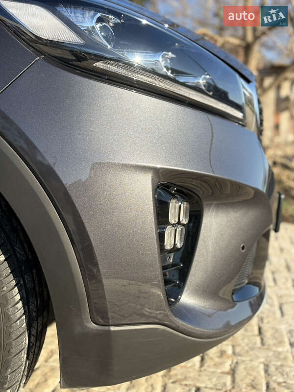 Внедорожник / Кроссовер Kia Sorento 2017 в Одессе фото 9 Внедорожник / Кроссовер Kia Sorento 2017 в Одессе
