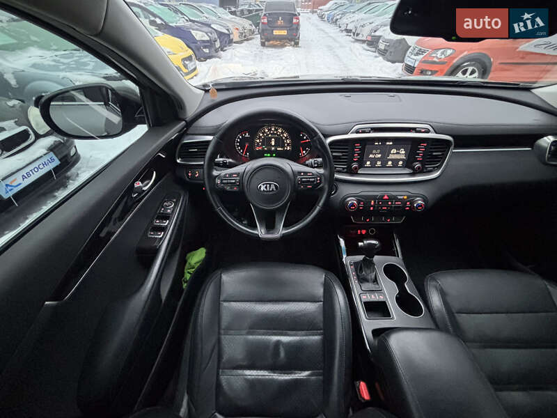 Внедорожник / Кроссовер Kia Sorento 2017 в Полтаве