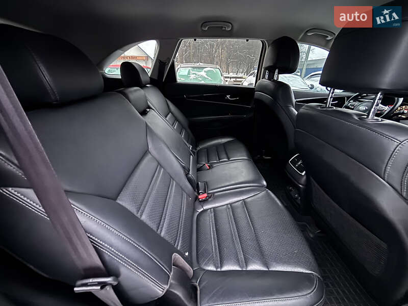 Внедорожник / Кроссовер Kia Sorento 2017 в Полтаве
