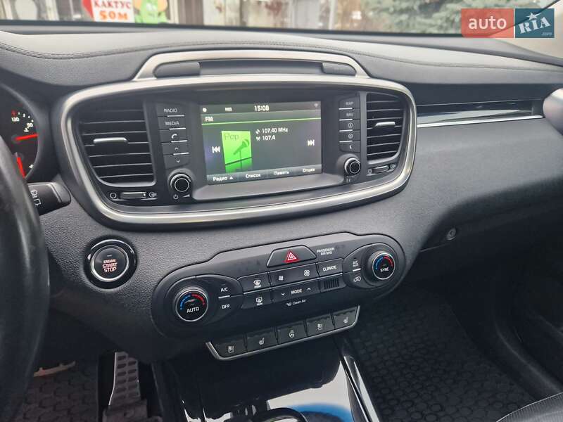 Внедорожник / Кроссовер Kia Sorento 2016 в Виннице