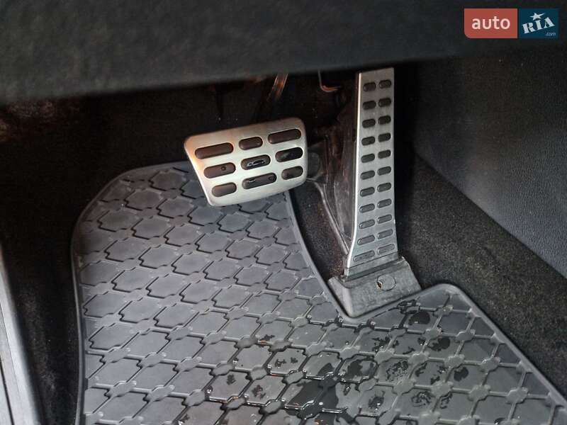 Внедорожник / Кроссовер Kia Sorento 2016 в Виннице