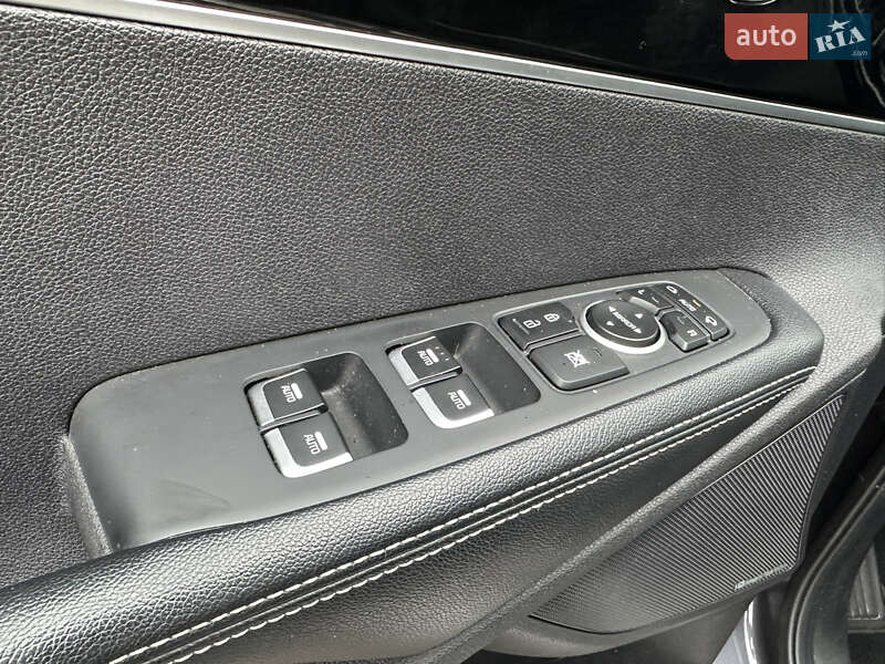 Внедорожник / Кроссовер Kia Sorento 2018 в Ивано-Франковске