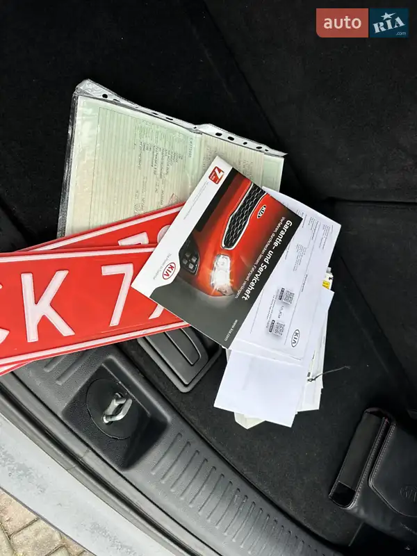 Внедорожник / Кроссовер Kia Sorento 2018 в Ивано-Франковске документ