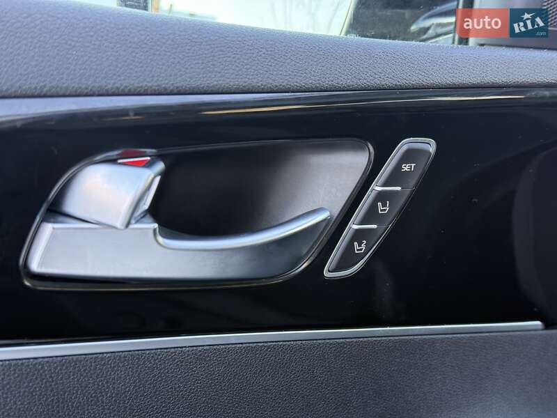 Внедорожник / Кроссовер Kia Sorento 2016 в Бродах