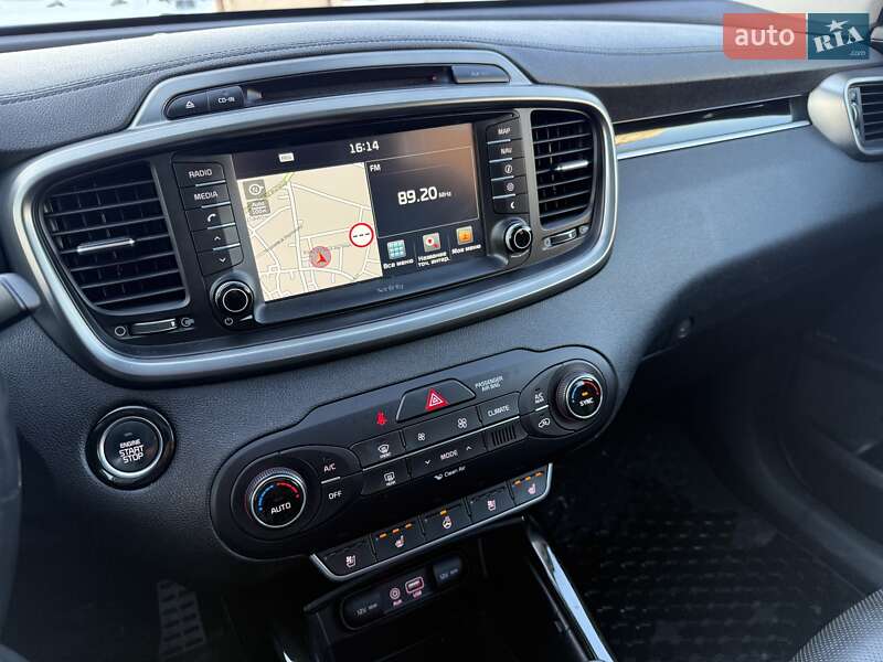 Внедорожник / Кроссовер Kia Sorento 2016 в Бродах