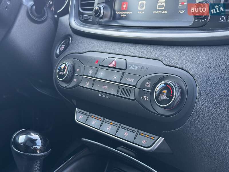 Внедорожник / Кроссовер Kia Sorento 2016 в Бродах