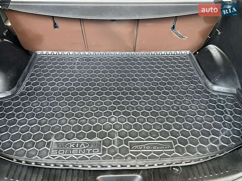 Внедорожник / Кроссовер Kia Sorento 2010 в Дрогобыче