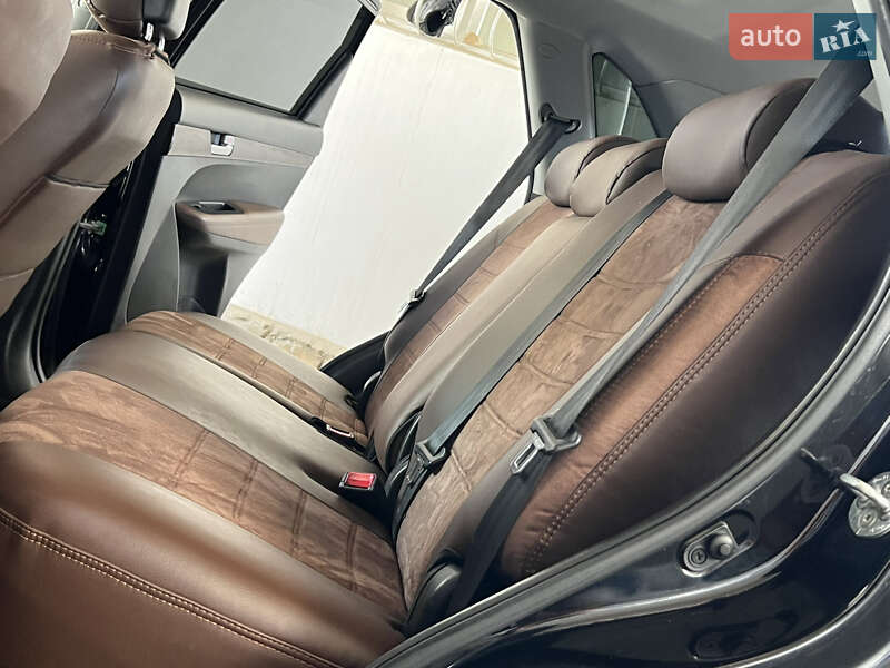 Внедорожник / Кроссовер Kia Sorento 2010 в Дрогобыче