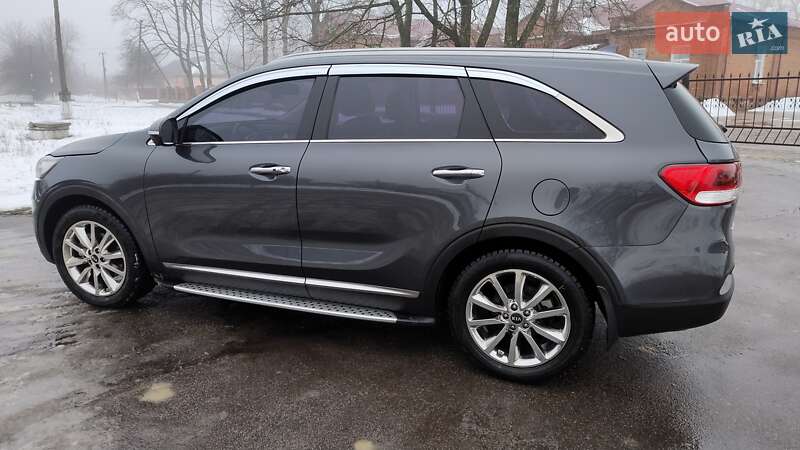 Внедорожник / Кроссовер Kia Sorento 2015 в Краснограде