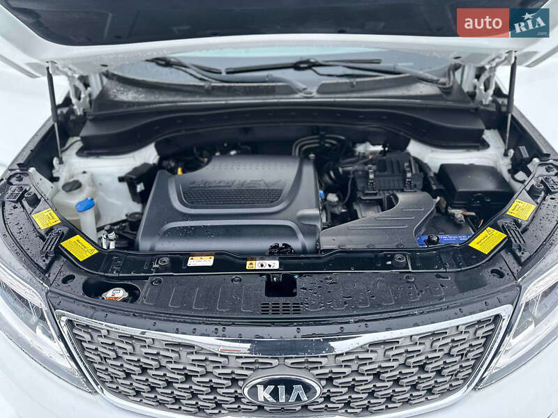 Внедорожник / Кроссовер Kia Sorento 2013 в Луцке