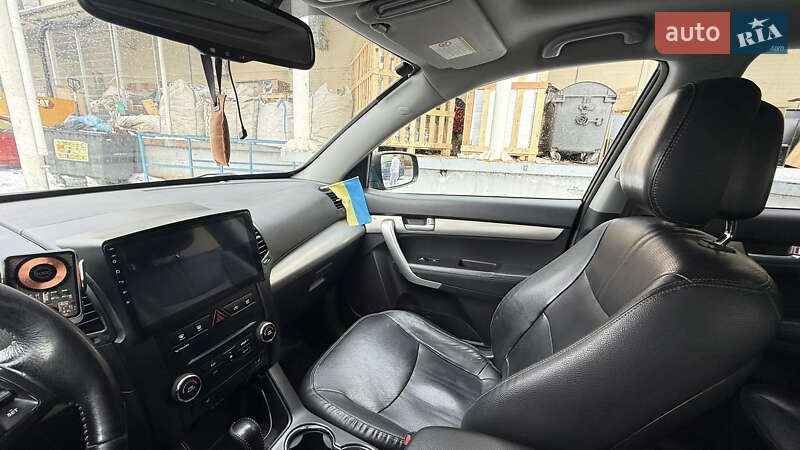 Внедорожник / Кроссовер Kia Sorento 2012 в Львове фото 16 Внедорожник / Кроссовер Kia Sorento 2012 в Львове