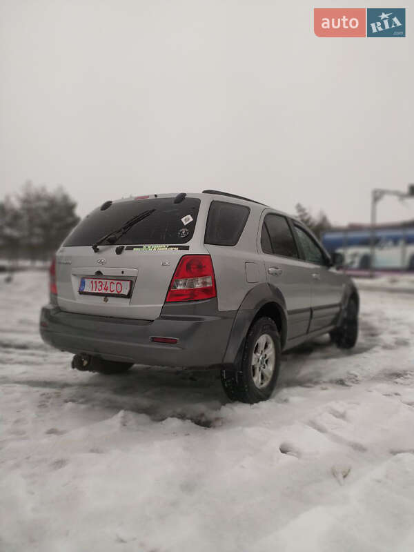 Внедорожник / Кроссовер Kia Sorento 2003 в Самборе