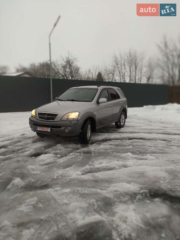 Внедорожник / Кроссовер Kia Sorento 2003 в Самборе