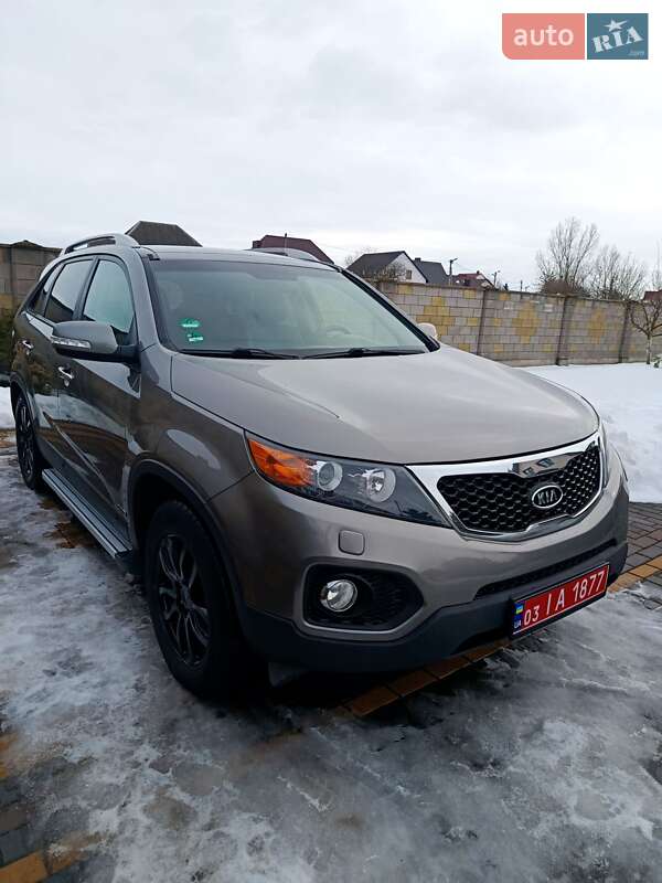 Внедорожник / Кроссовер Kia Sorento 2011 в Луцке