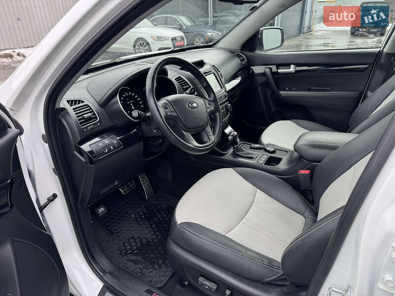 Внедорожник / Кроссовер Kia Sorento 2014 в Луцке