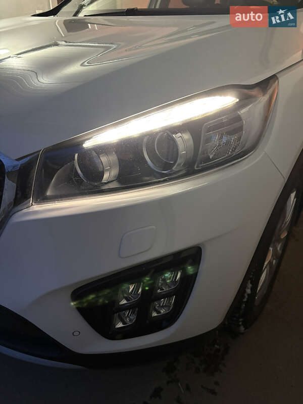 Внедорожник / Кроссовер Kia Sorento 2017 в Черновцах фото 7 Внедорожник / Кроссовер Kia Sorento 2017 в Черновцах