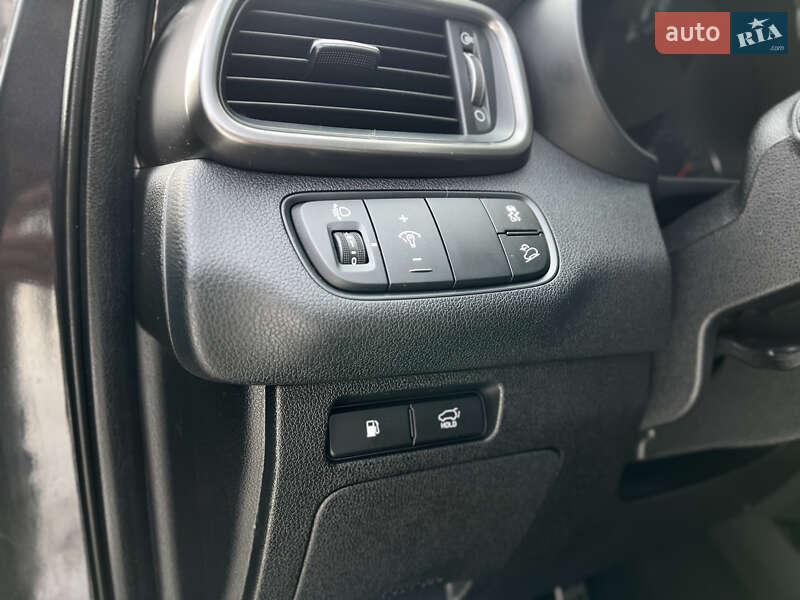 Внедорожник / Кроссовер Kia Sorento 2017 в Луцке