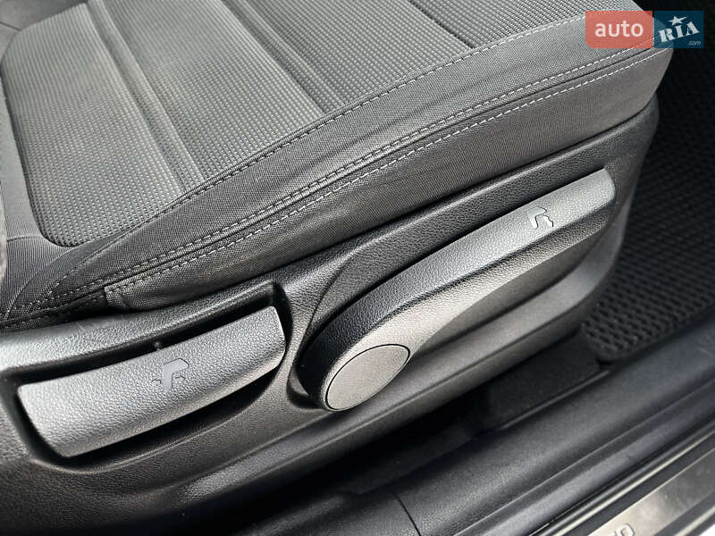 Внедорожник / Кроссовер Kia Sorento 2017 в Луцке