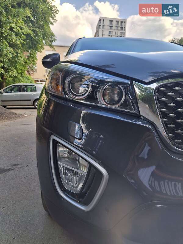 Внедорожник / Кроссовер Kia Sorento 2016 в Киеве