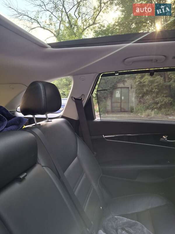 Внедорожник / Кроссовер Kia Sorento 2016 в Киеве