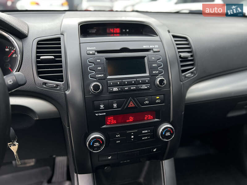 Внедорожник / Кроссовер Kia Sorento 2012 в Одессе