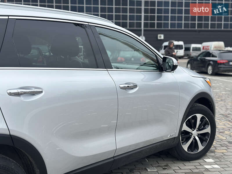 Внедорожник / Кроссовер Kia Sorento 2015 в Луцке