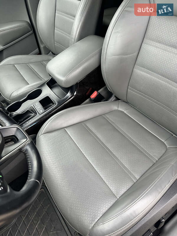 Внедорожник / Кроссовер Kia Sorento 2015 в Луцке