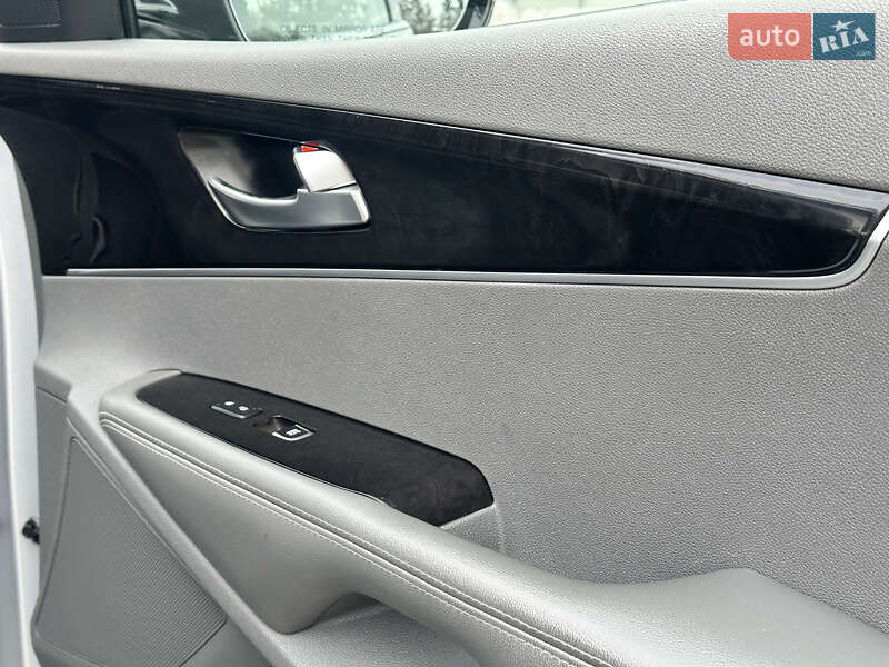 Внедорожник / Кроссовер Kia Sorento 2015 в Луцке