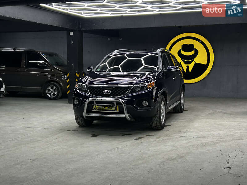 Внедорожник / Кроссовер Kia Sorento 2010 в Черновцах