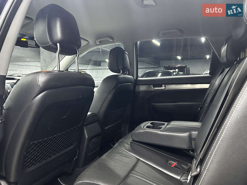 Внедорожник / Кроссовер Kia Sorento 2010 в Черновцах