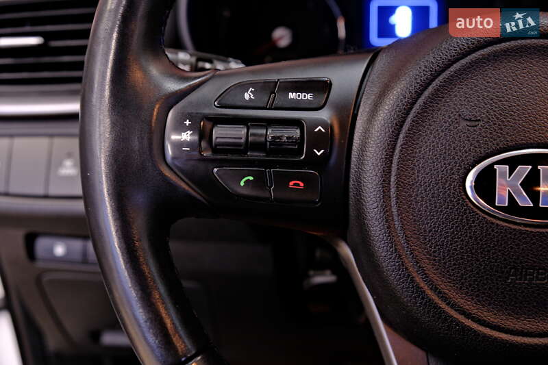 Внедорожник / Кроссовер Kia Sorento 2016 в Одессе
