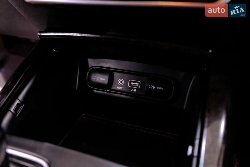 Внедорожник / Кроссовер Kia Sorento 2016 в Одессе