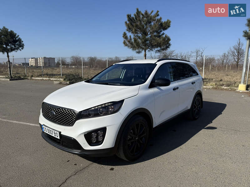 Внедорожник / Кроссовер Kia Sorento 2016 в Одессе