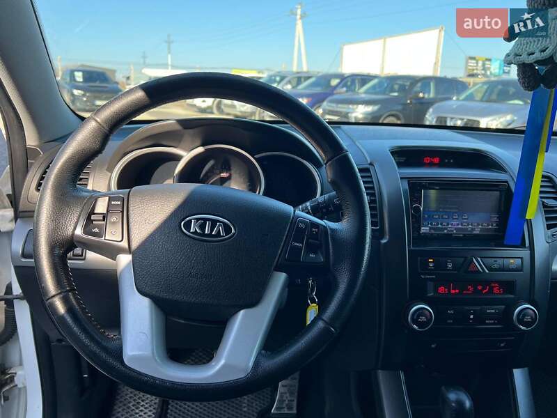Внедорожник / Кроссовер Kia Sorento 2010 в Львове