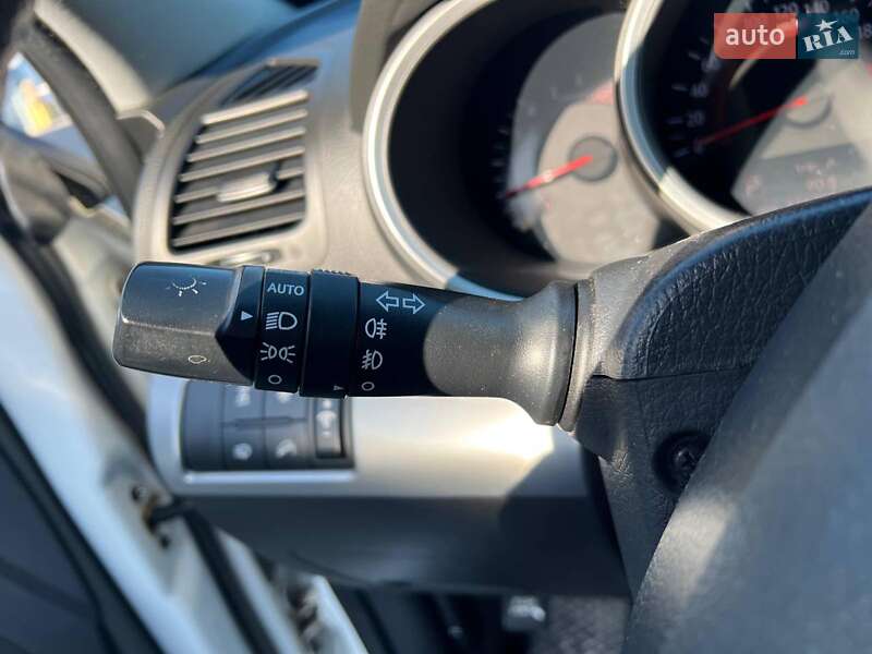 Внедорожник / Кроссовер Kia Sorento 2010 в Львове