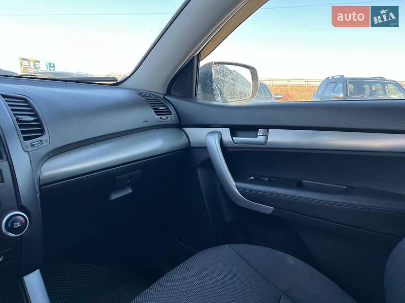 Внедорожник / Кроссовер Kia Sorento 2010 в Львове